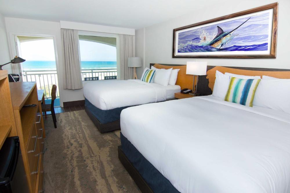 Queen Room with Two Queen Beds and Balcony - Ocean Front interior